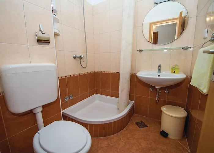 Two-bedroom In Apartamento