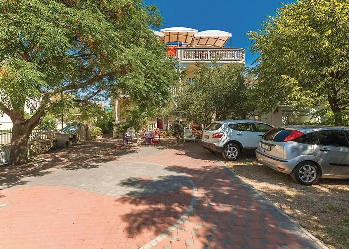 Two-bedroom In Apartamento